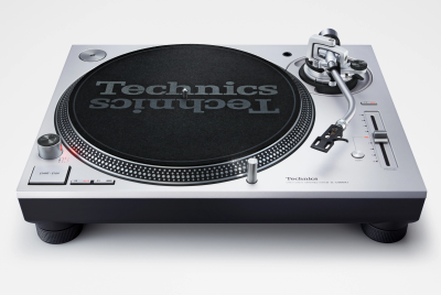 Technics SL-1200MK7 - Skivspelare med inbyggda högtalare